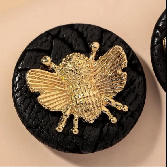 Bee Earrings - Picture 2 of 4